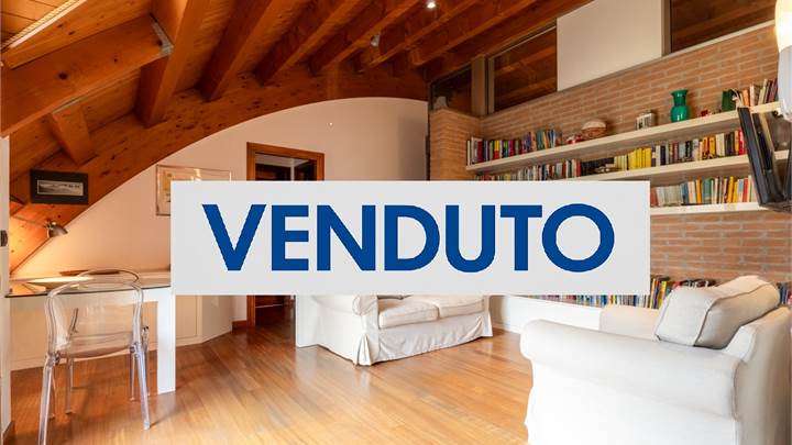 APPARTAMENTO ULTIMO PIANO NEL QUARTIERE NOVECENTO